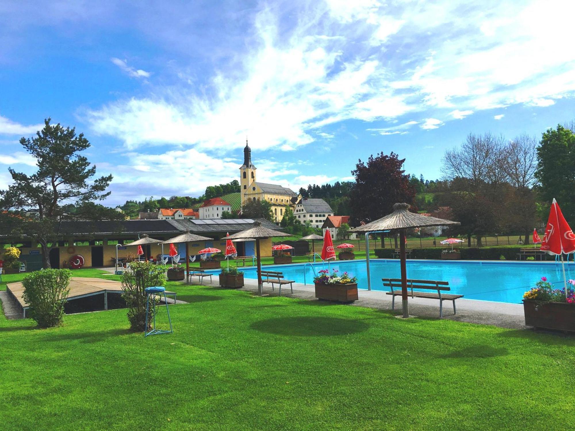Ferienwohnung Am Freibad Leutschach Exteriér fotografie